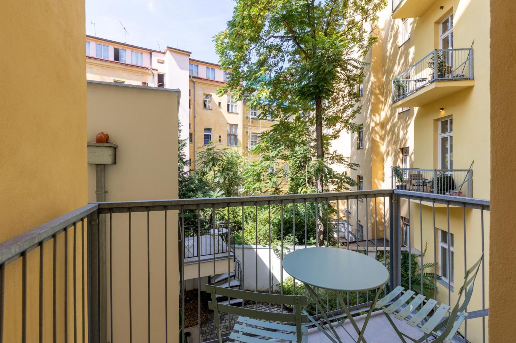 Klidny A Stylovy U Vaclavskeho Namesti Appartamento Praga